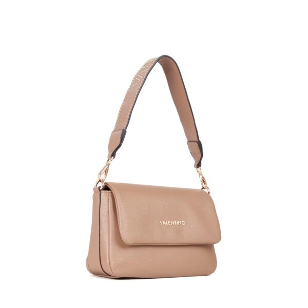 VBS8AE09_670_2 VBS8AE09_670_2